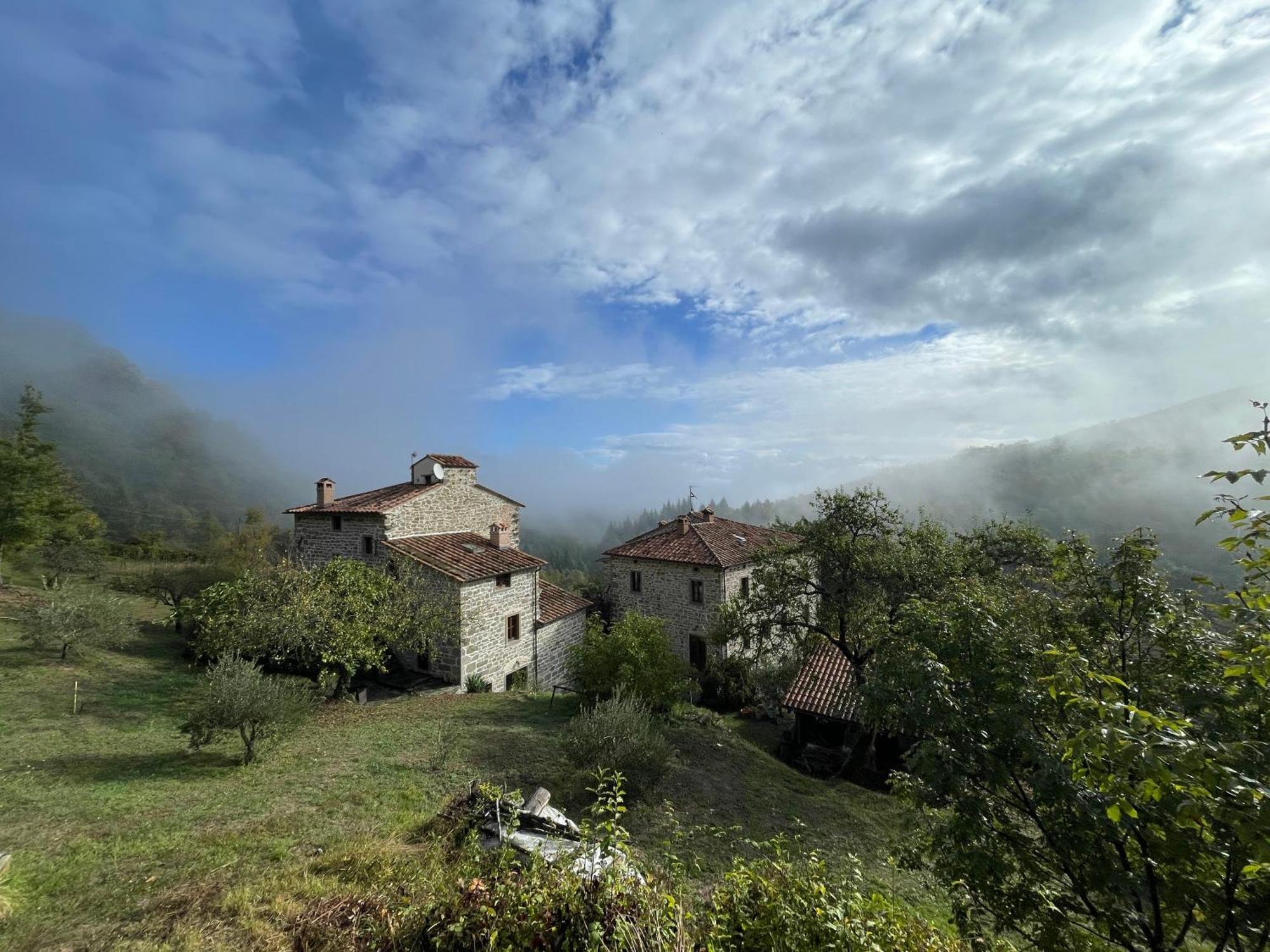 Bio Agriturismo Il Vigno Caprese Michelangelo Luaran gambar